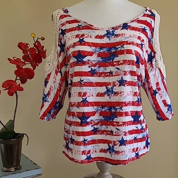 Stars & Stripes Cold Shoulder Top Rue21 Flag Patriotic 4th Womens 3/4 Sleeve Med - Picture 1 of 14